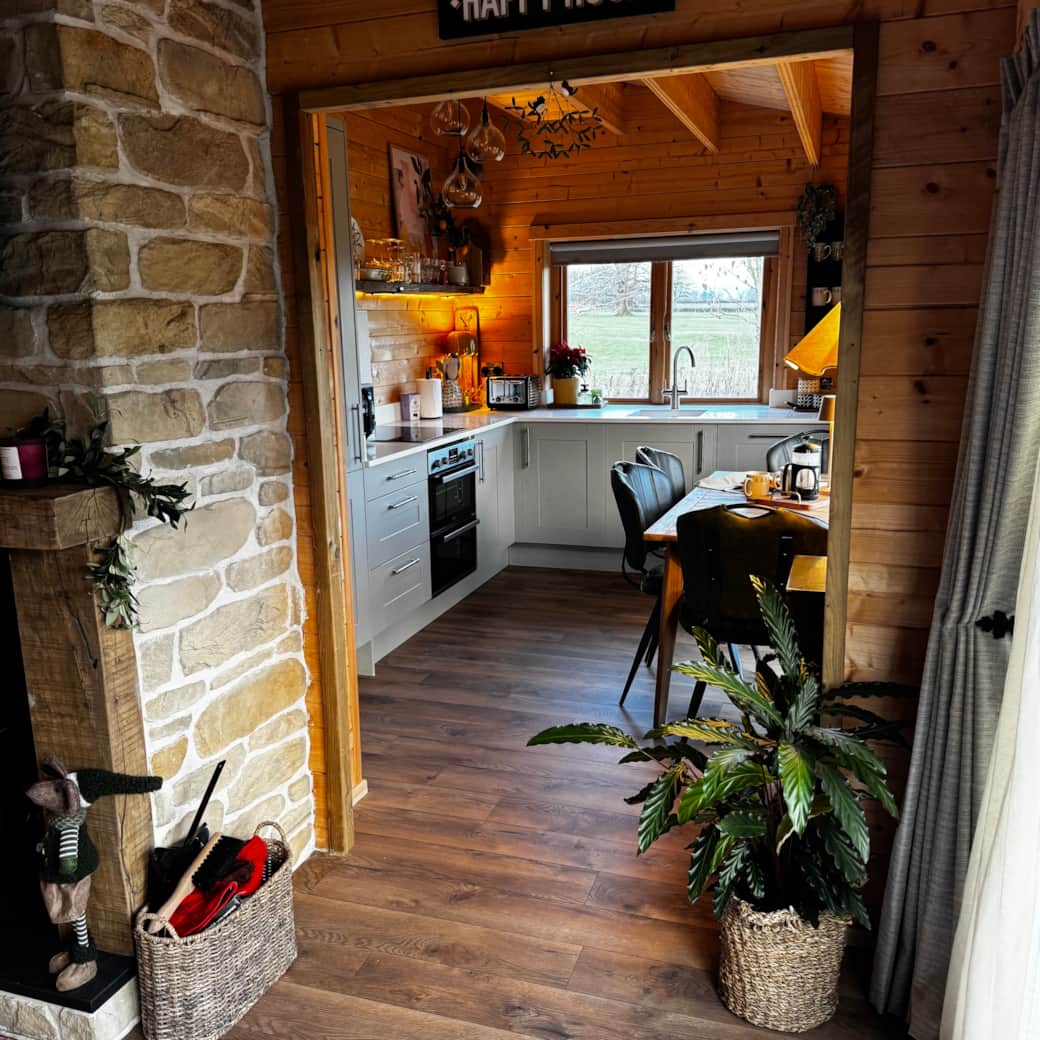 Image picker 7F2F7442 5757 4787 AE89 9A1A309EC13B 1165 000000C4BFAB52B5