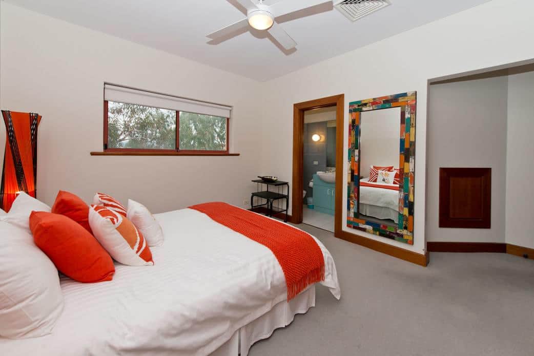 Bedroom 1 - master suite with Queen Bed, ensuite and robe