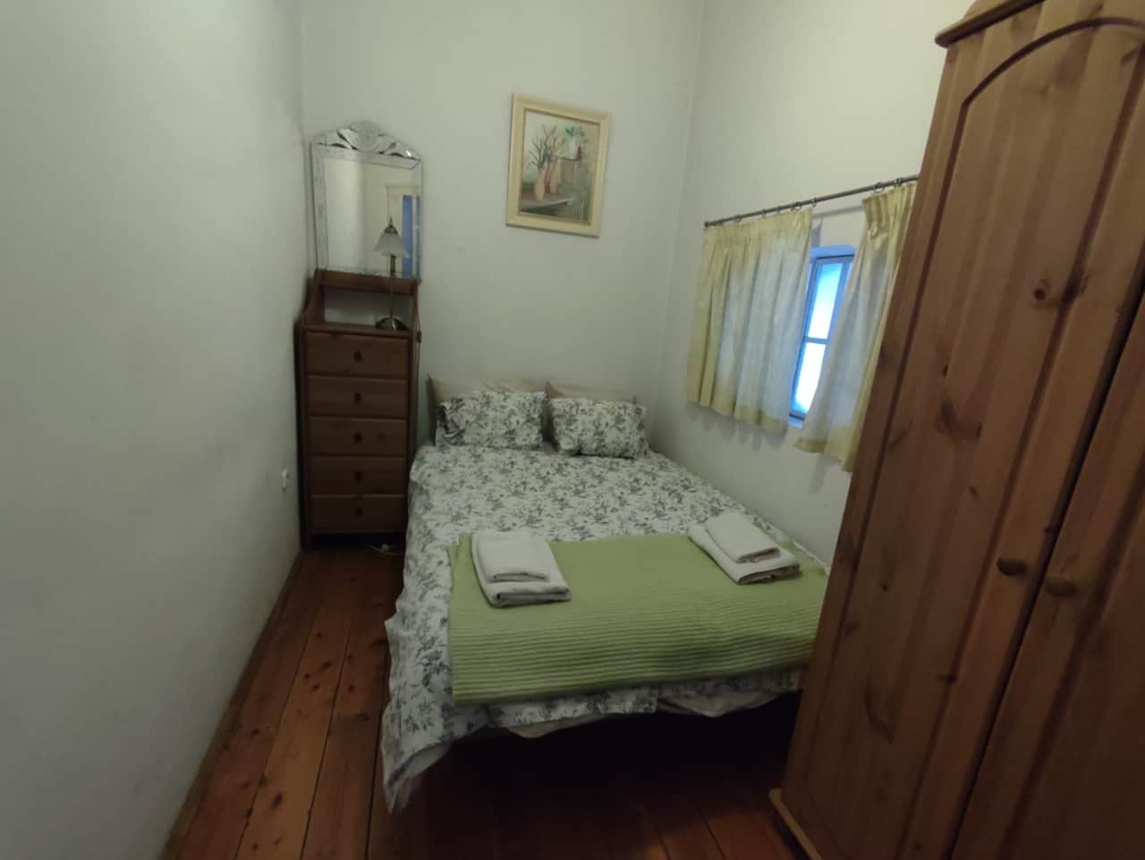 Bedroom2