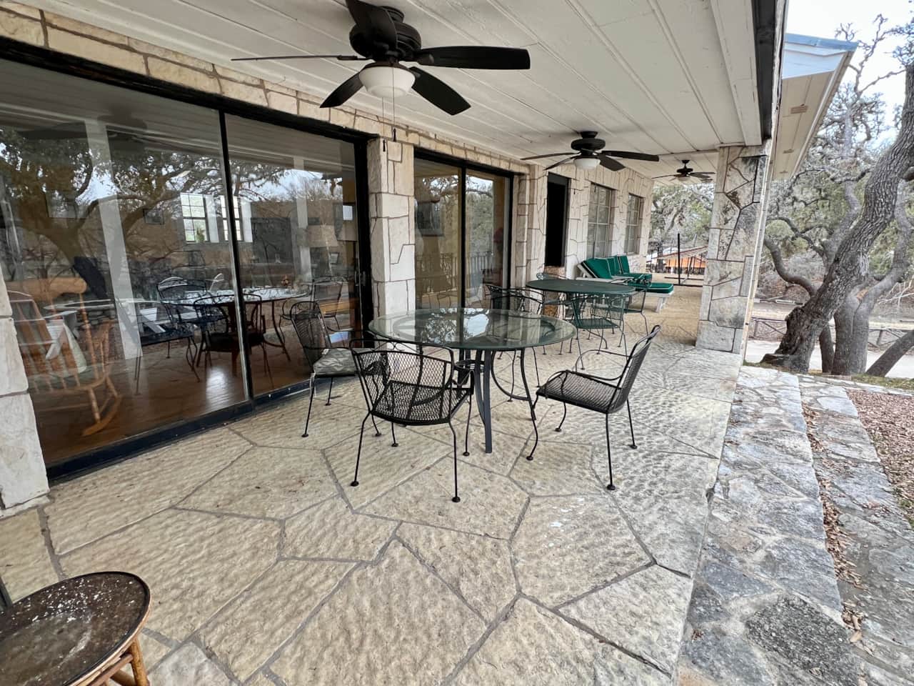 ROL Main House - Front Patio