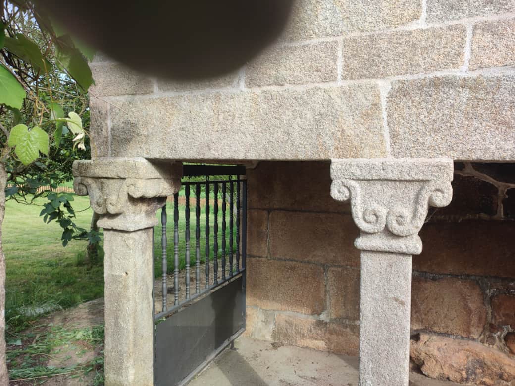 capiteles de la casa