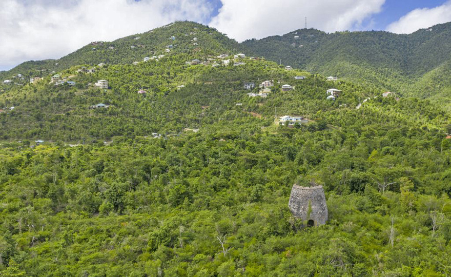 View of Banana Sweet from across the historic Carolina Valley