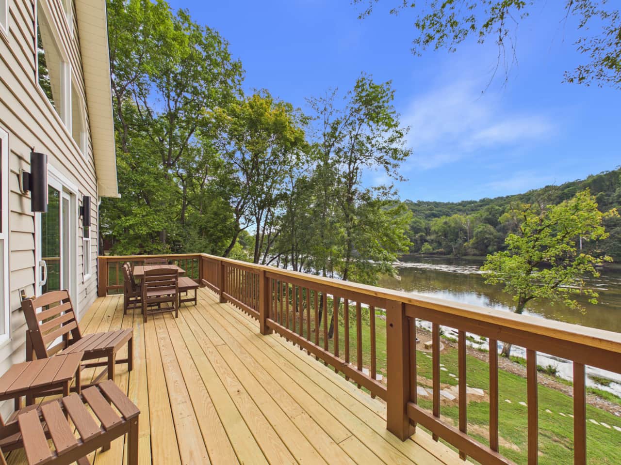 Main level deck