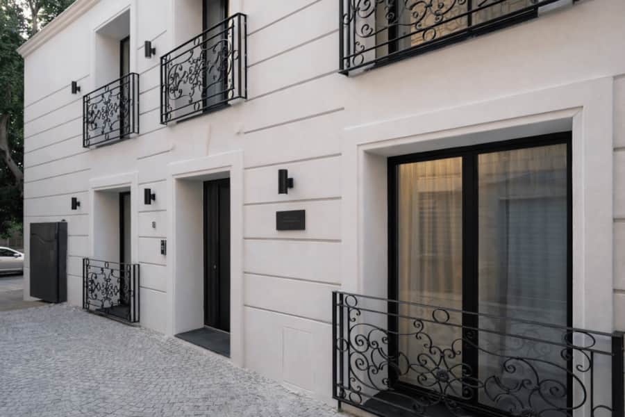 AZULIS Tigellio Suites primary facade in Olbia by RENTAL12