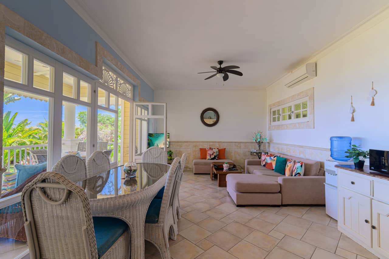 02 Living DSC 5248 HDR