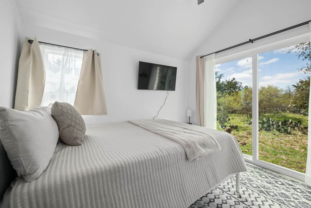 Relax and awake to serene hill country views