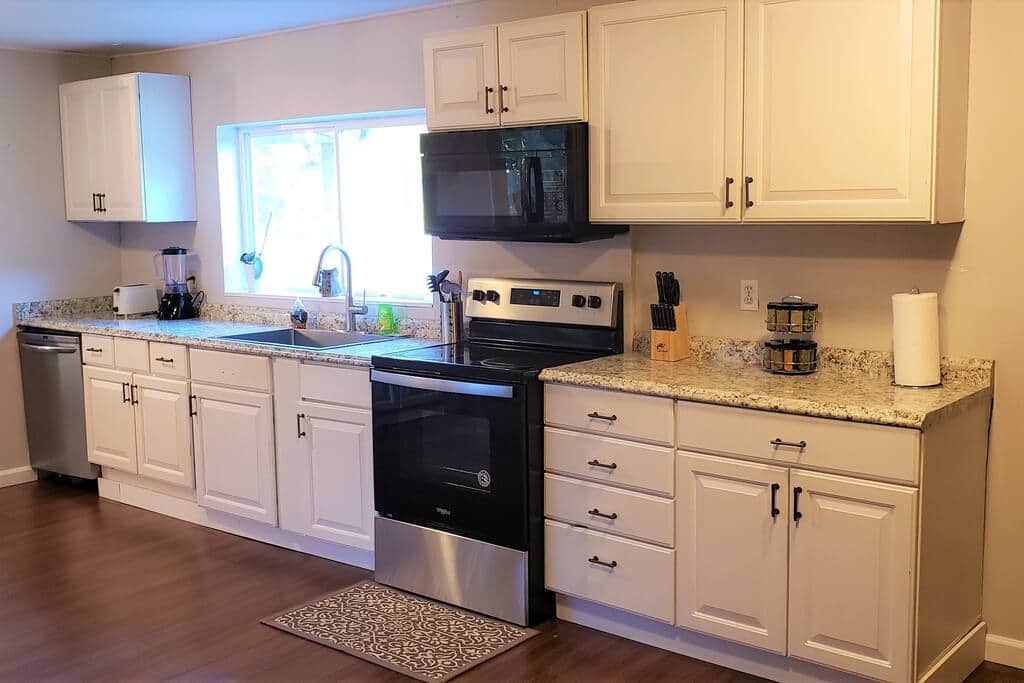 680255f7 84da 4445 a946 f7a6431c47ad