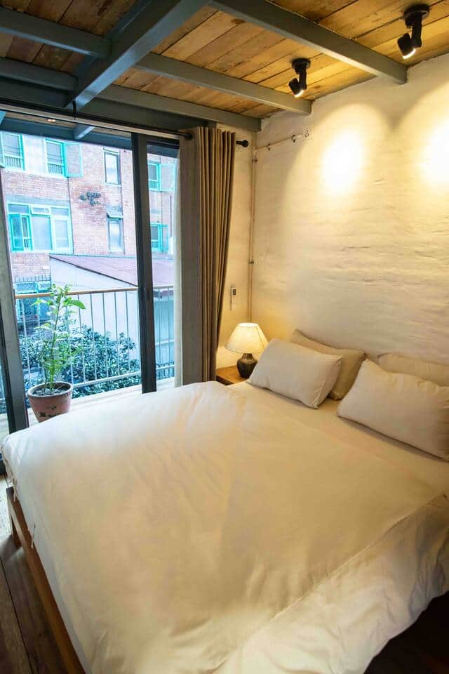 Bedroom with queen bed and en-suite bathroom