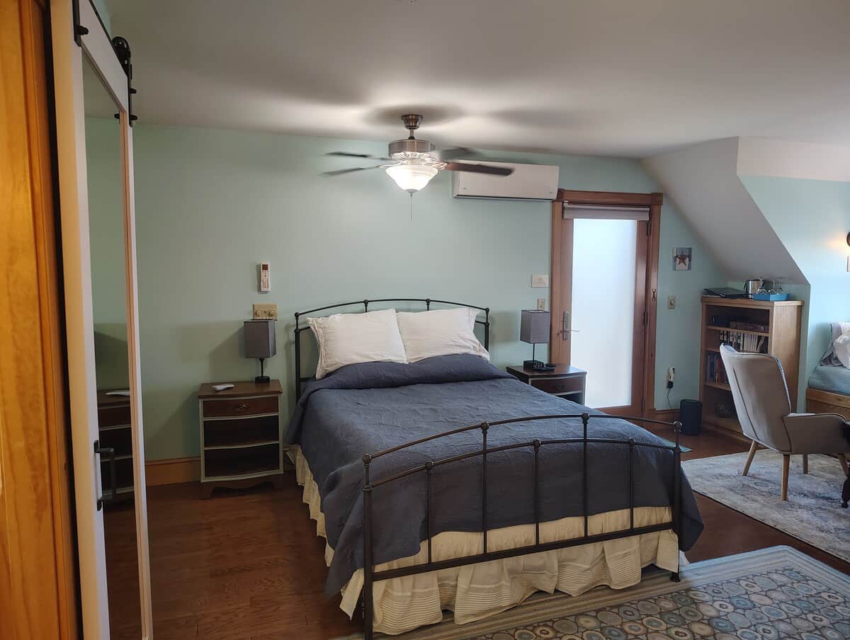 Queen Bed