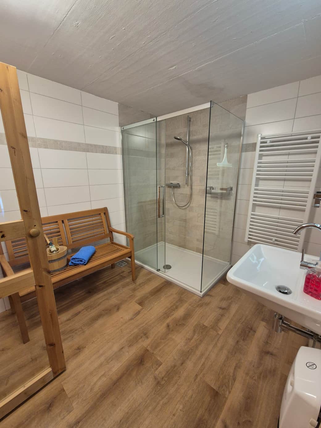 Badezimmer 2