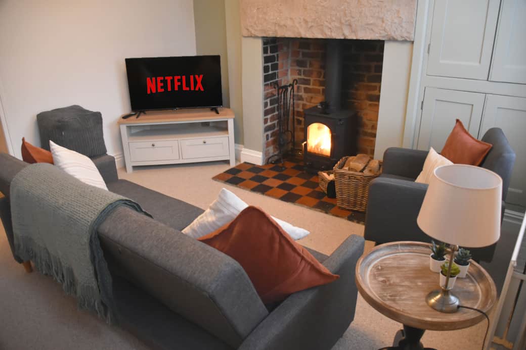 Smart TV with streaming and built in Freeview Smart TV with streaming and built in Freeview