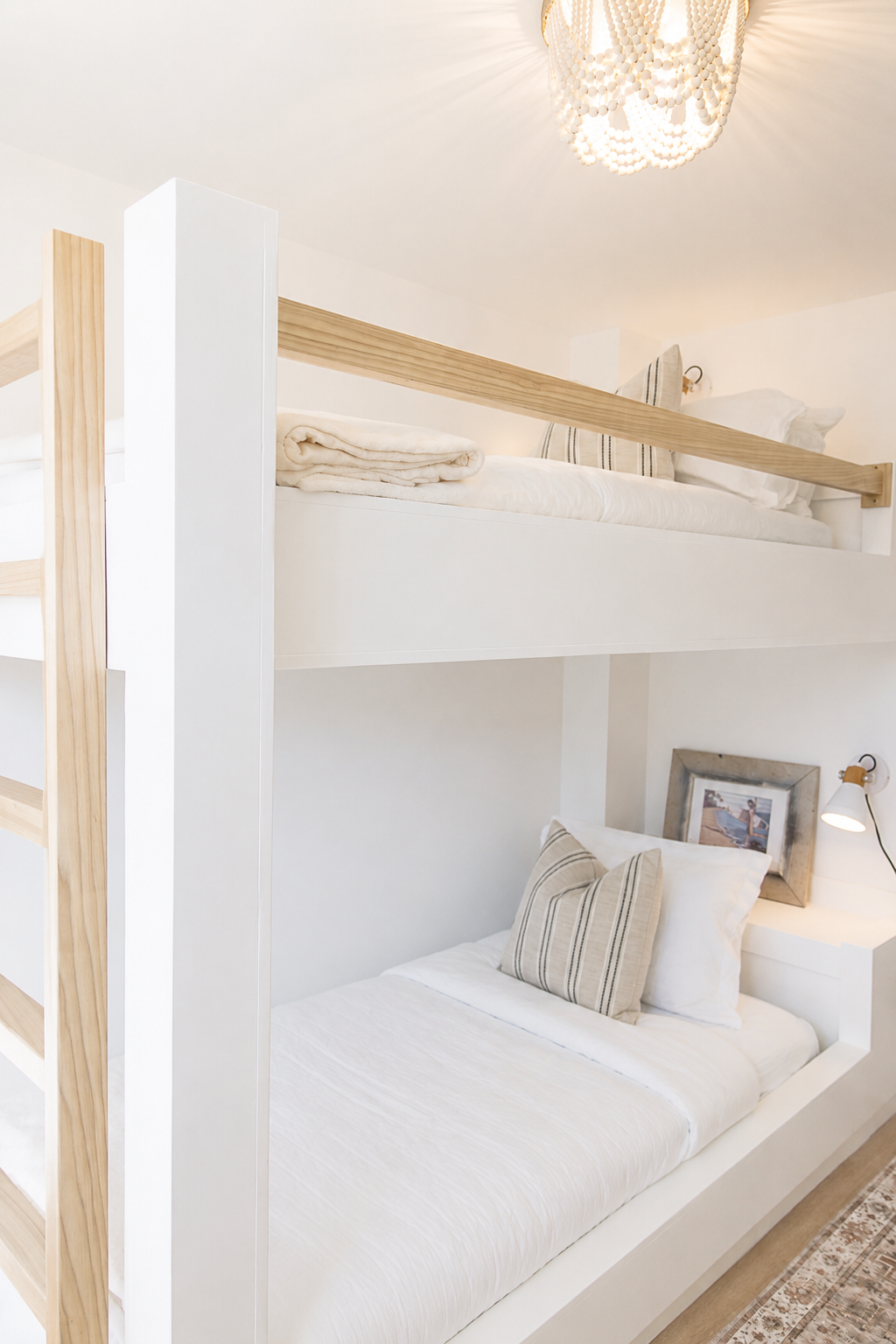 Bunk bed Bunk bed