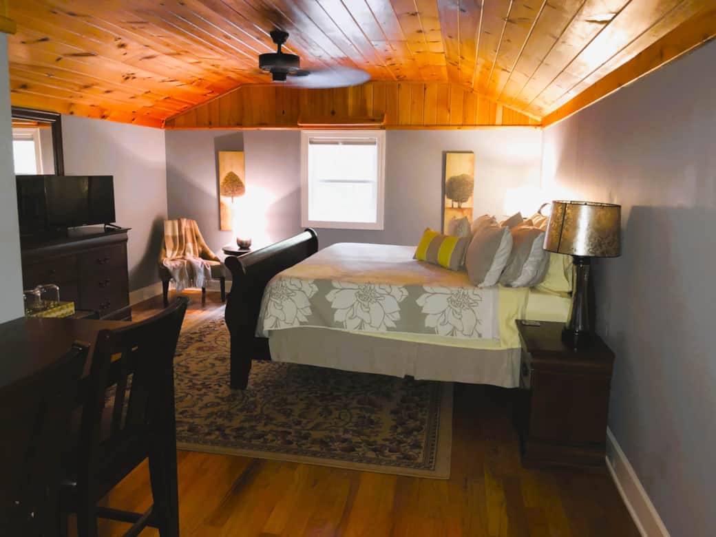 Cold Mountain-King Bed