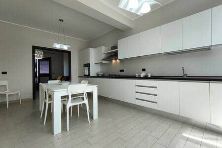 Full equiped kitchen table up to 6 people and balcony