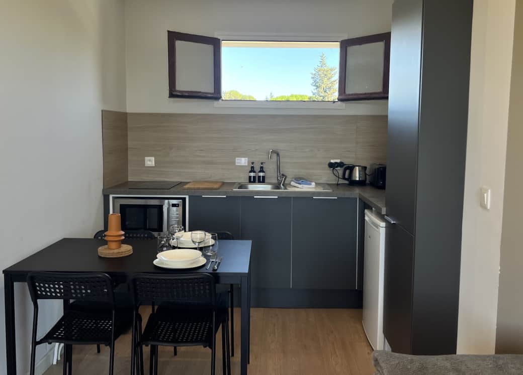 Cuisine, table à manger 