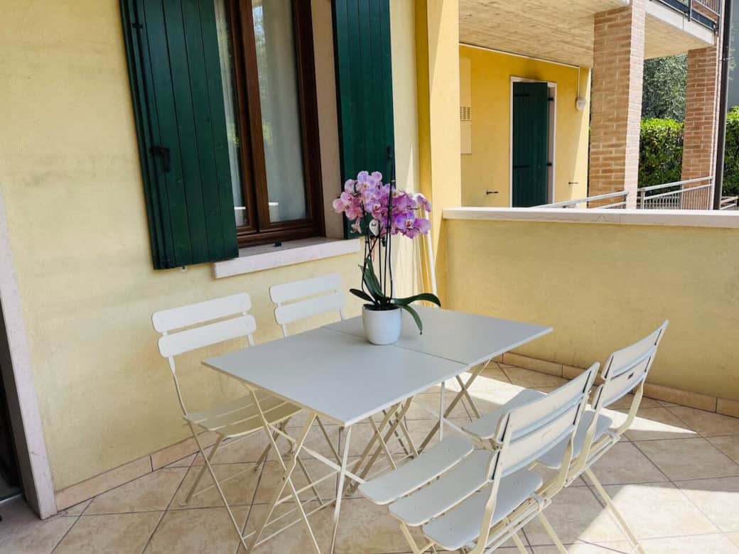 Retro Patio Retro Patio