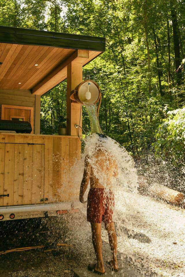 Sauna & Cold Plunge Bucket (Book for an additional fee) Sauna & Cold Plunge Bucket (Book for an additional fee)