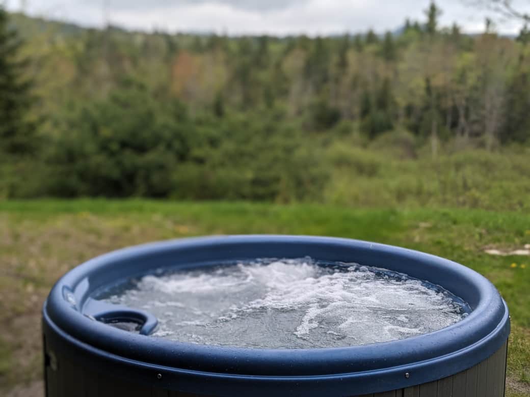 The hot tub is perfect for couples, but can fit 5 comfortably.