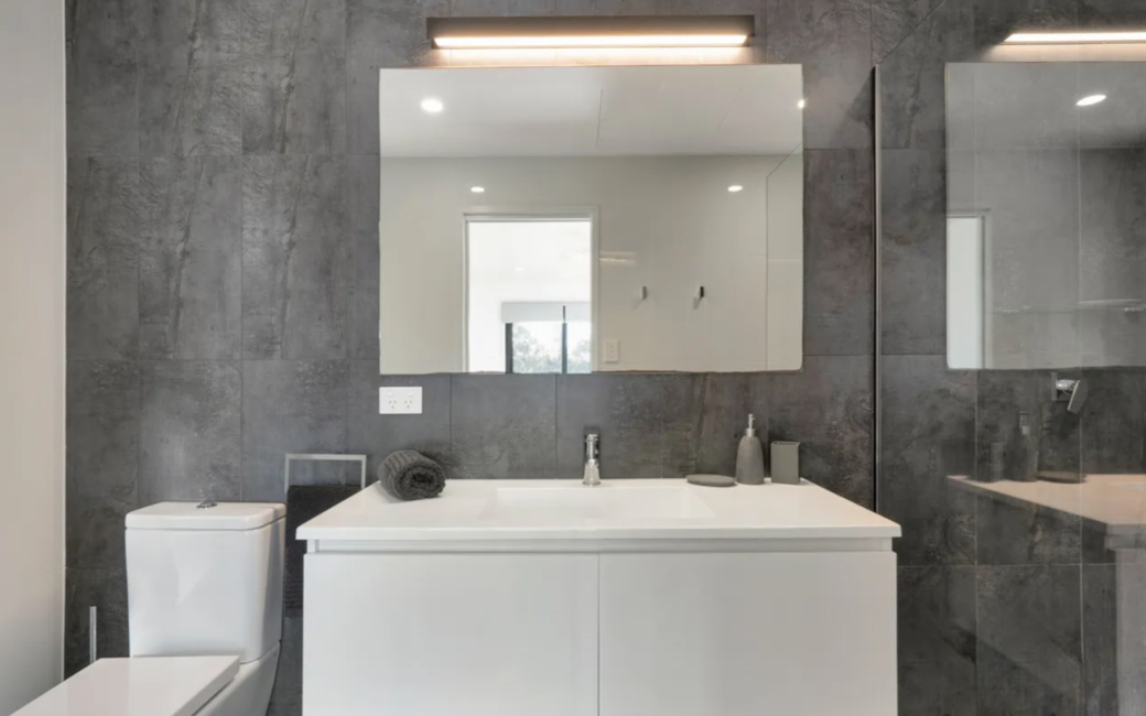 Ensuite