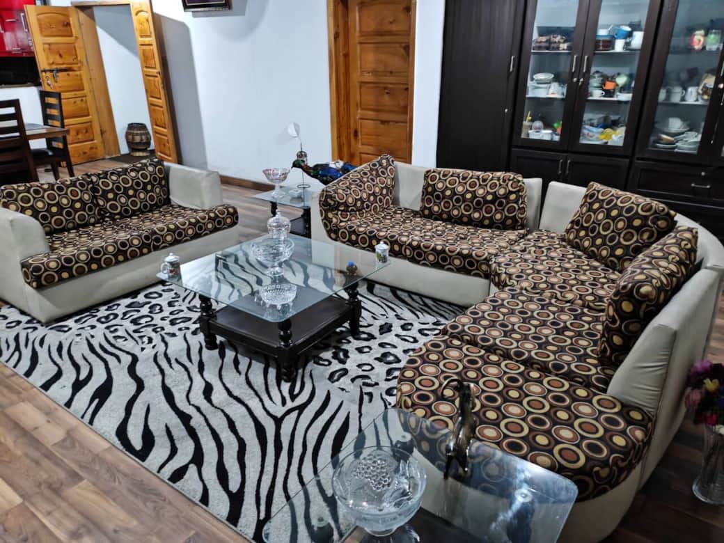 The Skardu Mountain Retreat | Skardu | By Homyn - Living Room The Skardu Mountain Retreat | Skardu | By Homyn - Living Room