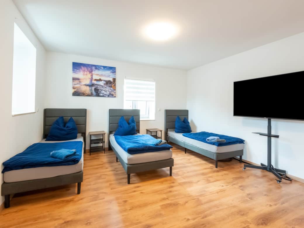 Schlafzimmer 1