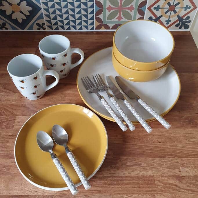 All you need for cooking and eating All you need for cooking and eating