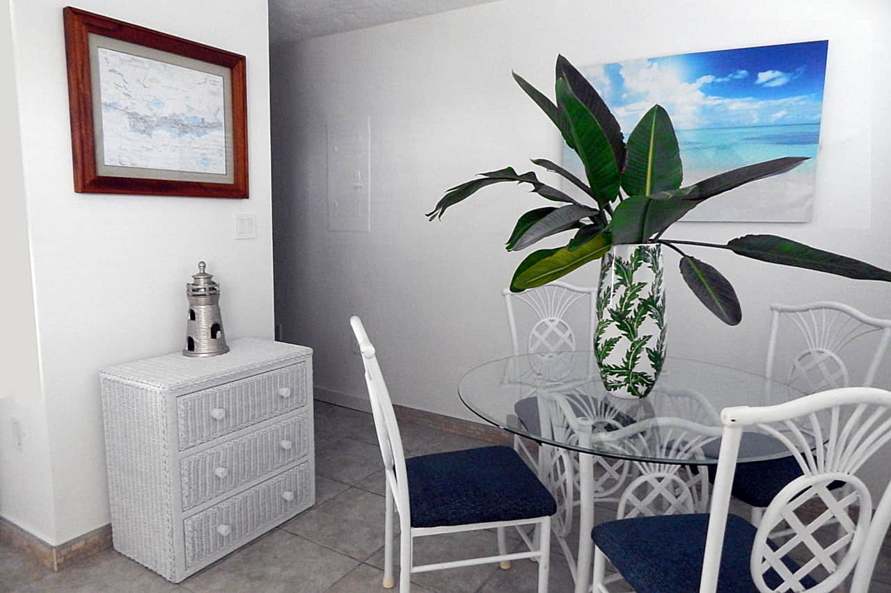 Unit #16 Dining area for four people