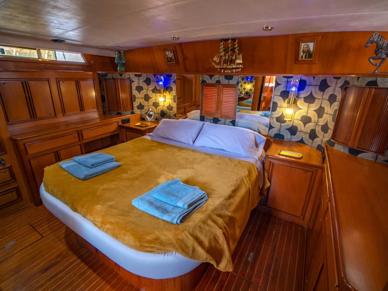 "Captain Aubrey" Suite