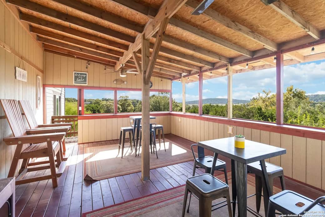 It's hard not to enjoy this view with family and friends!