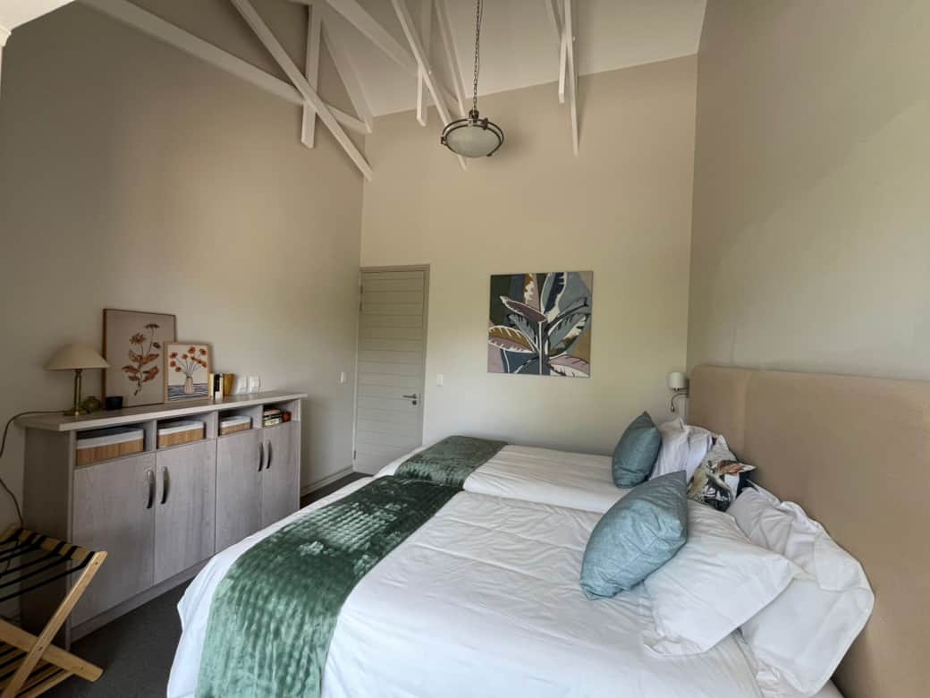 Upstairs Guest Room 1