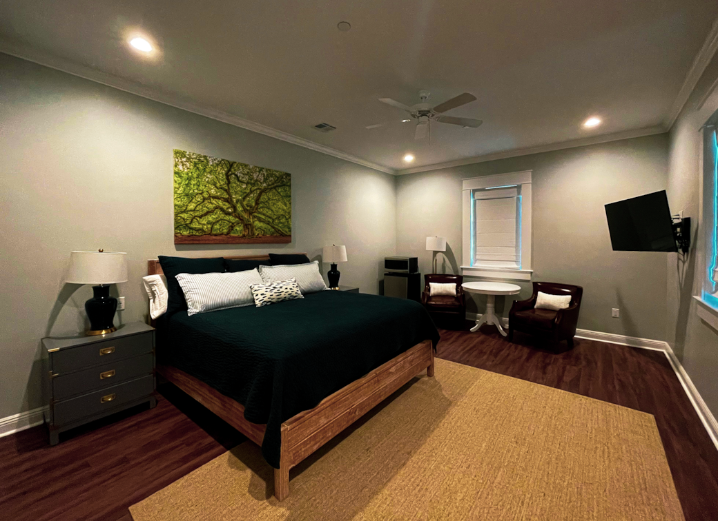 King Suite 3 Interior King Suite 3 Interior