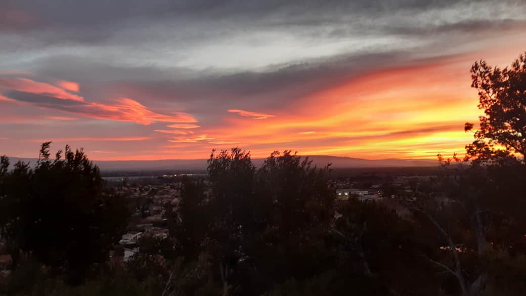 Vue du toit terrasse : coucher de soleil 
