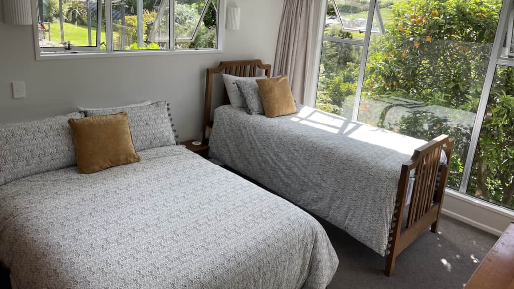 Bedroom 2/3 - double and king single