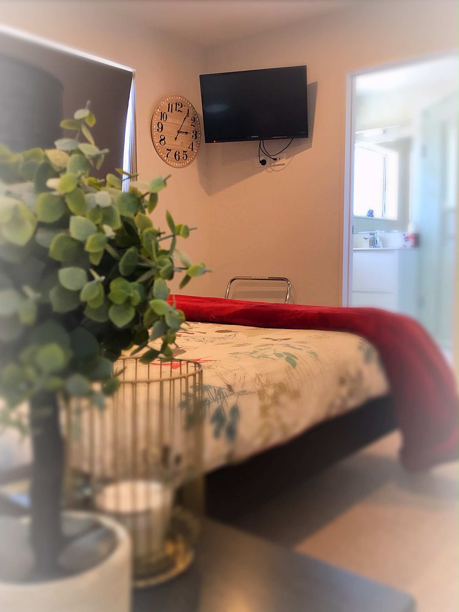 Deluxe Bedroom 1 Flatbush Holiday Accommodation