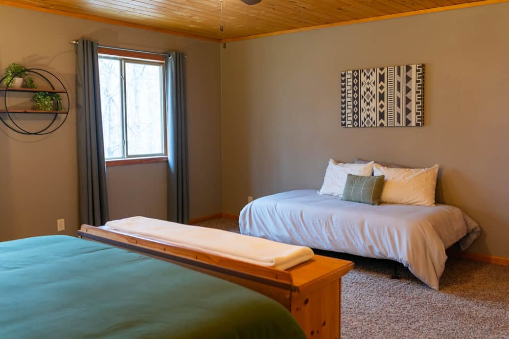 Bedroom 1 upstairs with King Bed and Twin Bed
