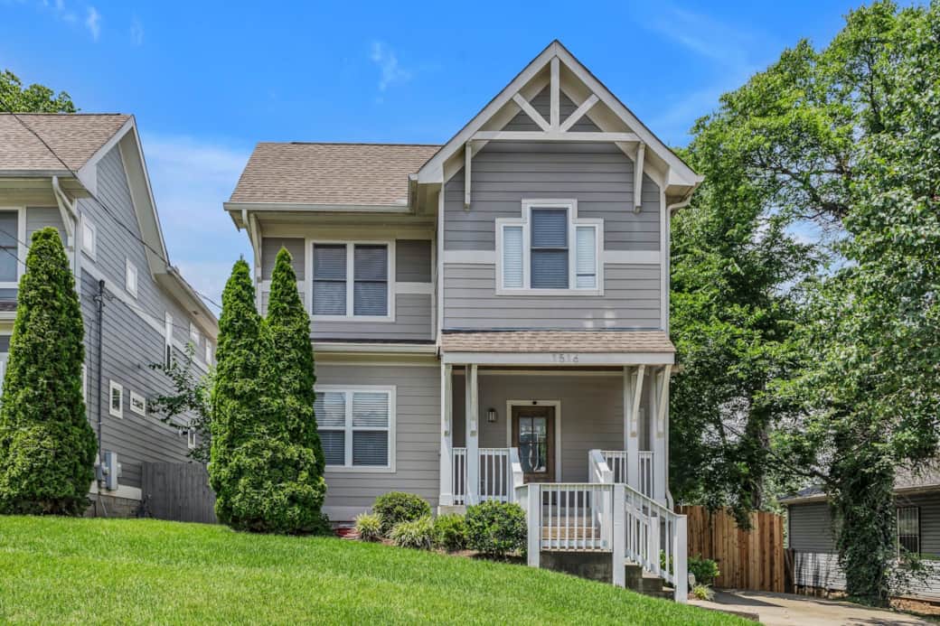 Modern House on Massive Complex with w/  electronic gates, private driveway and cedar fence