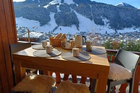 Le merveilleux panorama depuis le balcon, hiver Le merveilleux panorama depuis le balcon, hiver