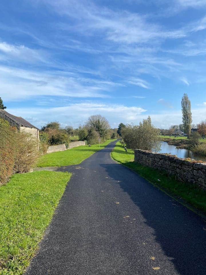 Grand canal greenway. Peaceful walking and cycling trails. Canal well stocked for fishing. Grand canal greenway. Peaceful walking and cycling trails. Canal well stocked for fishing.