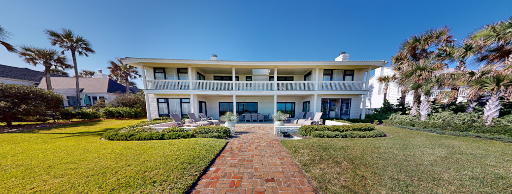 Back Porch - The Reunion House