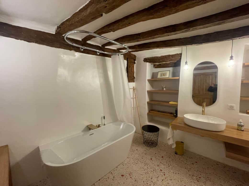 Salle de bain RDC - beignoir