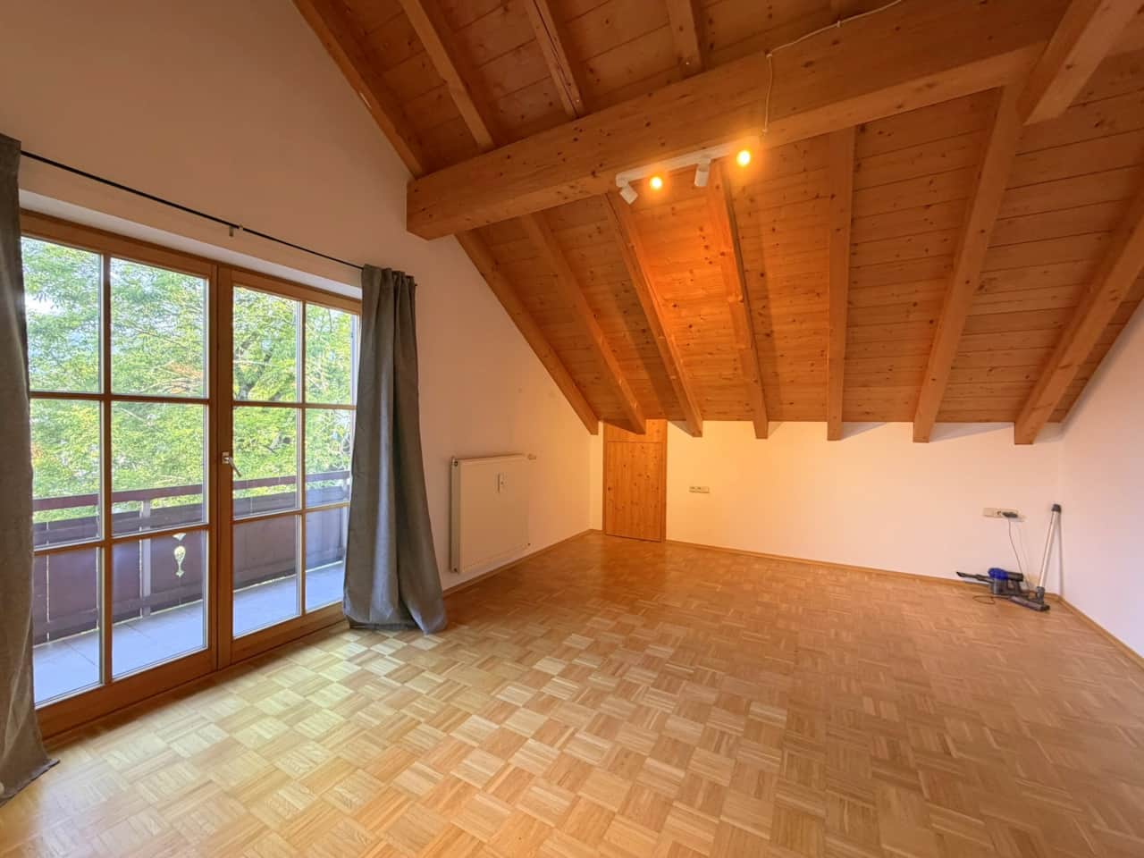 Schlafzimmer.