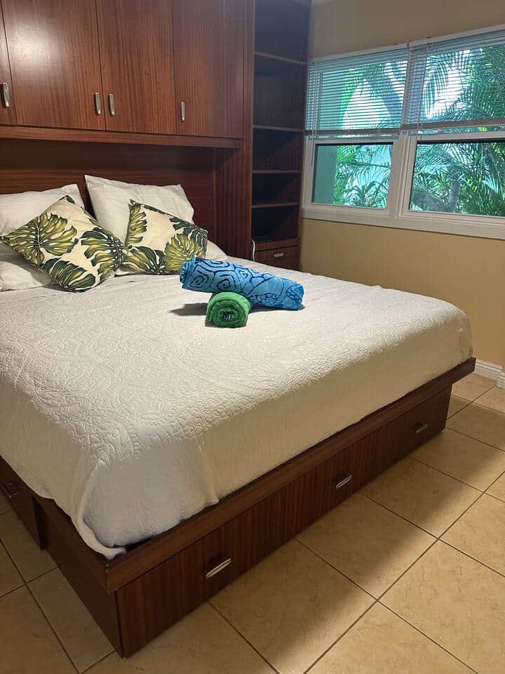 Sink into a king-sized bed with a mattress so comfy, you'll want one for home!  Enjoy blackout blinds, ample shelving, built-in drawers and a full-size closet for those longer stays! 