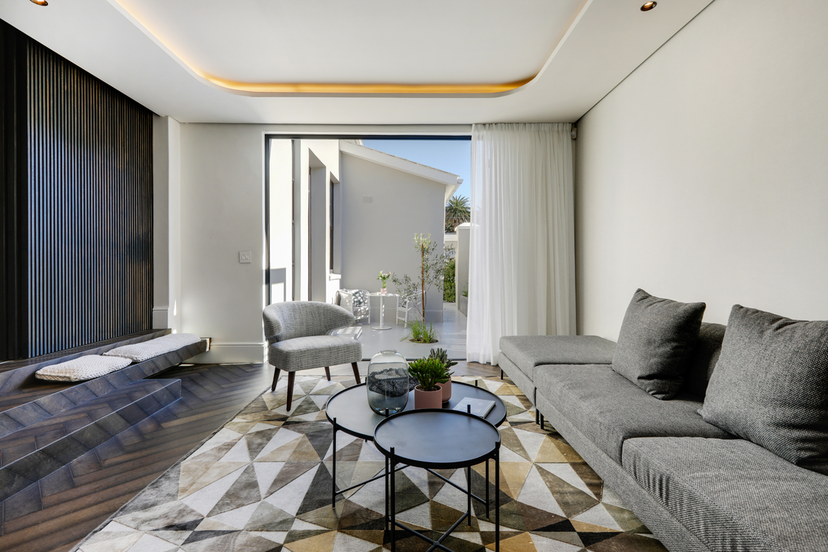 Sleek Luxury Cottage Holiday House In Cape Town