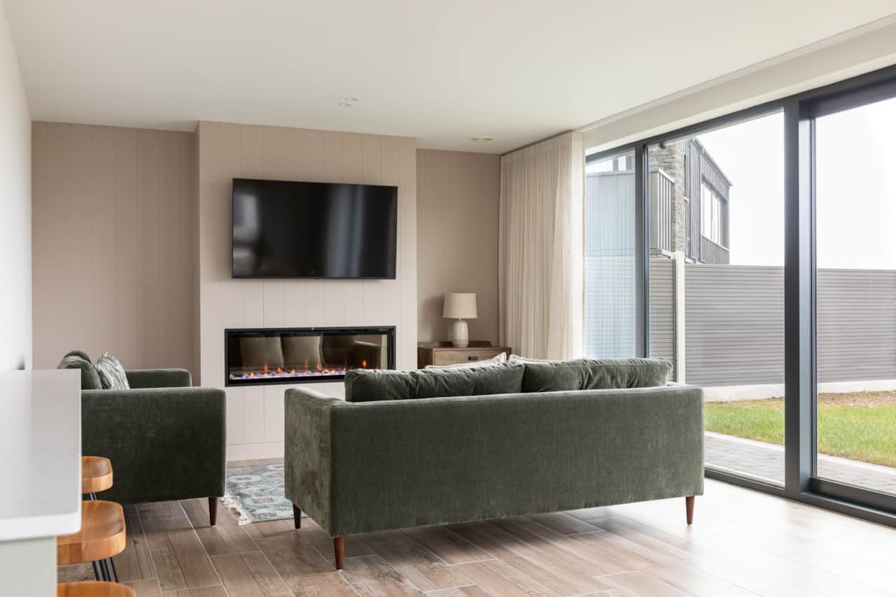 Binion sitting room @Ballyliffin Beach Houses