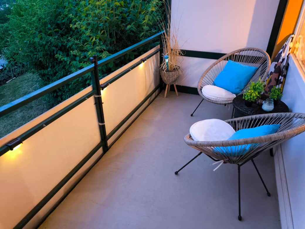 gemütlicher Südbalkon