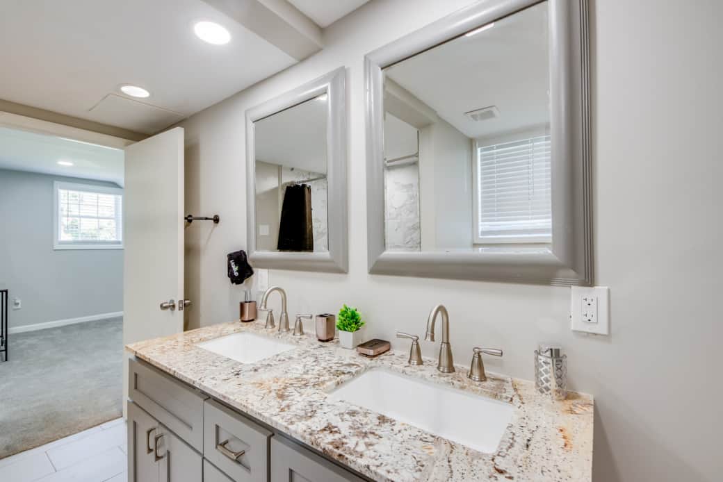 Lower-level Suite Bathroom Vibe