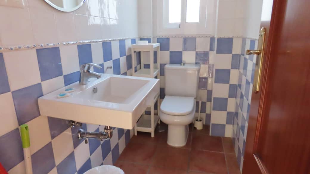 Bathroom 2 - Gotonerja