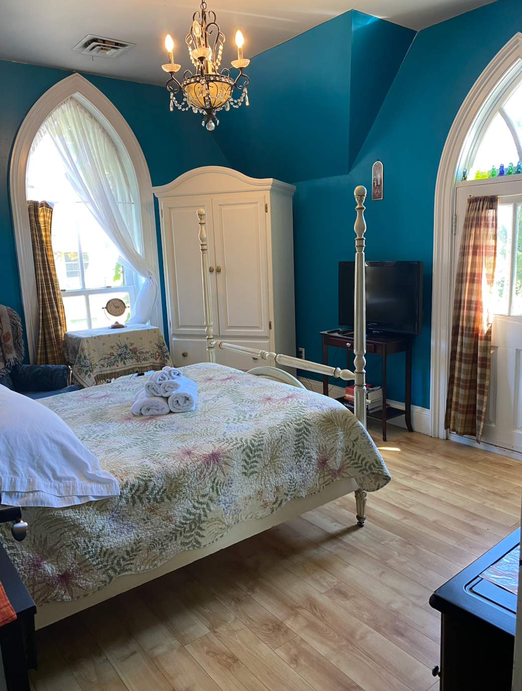 The Hannah Bristow Suite