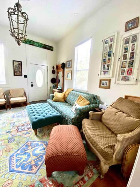 Our beautifully updated & renovated living room. Includes large smart TV & desk Our beautifully updated & renovated living room. Includes large smart TV & desk