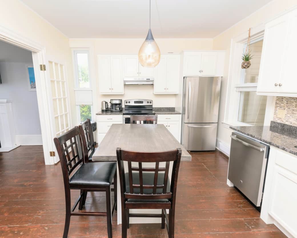 The Heritage Home - Prince Edward County - Kitchen The Heritage Home - Prince Edward County - Kitchen